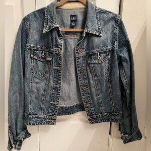 GAP Women’s Denim Jacket Size Small